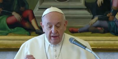 El Papa recuerda que la Navidad «no es consumismo, es compartir con quien no tiene»