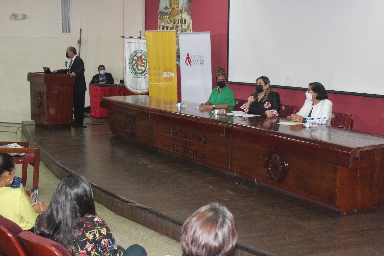 mujeres afrodescendientes en Panamá