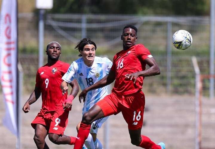 Jugadores panameños en la mira de los "scouts"