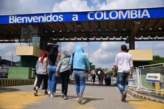 Maduro y Petro anuncian que el 26 de septiembre se reabrirá la frontera entre Venezuela y Colombia