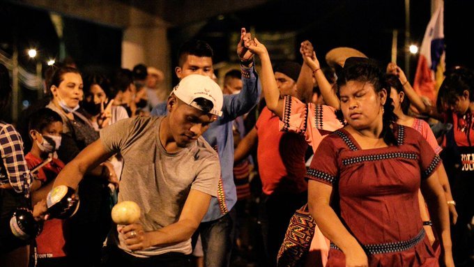 Justifican represión por paso de corredor humanitario